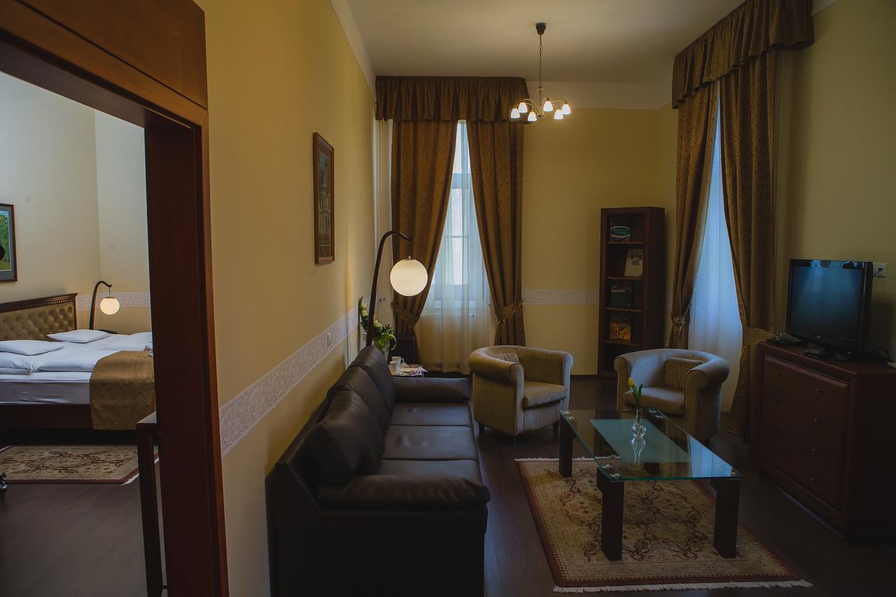 Fonix Wellness Resort Csitár Buitenkant foto