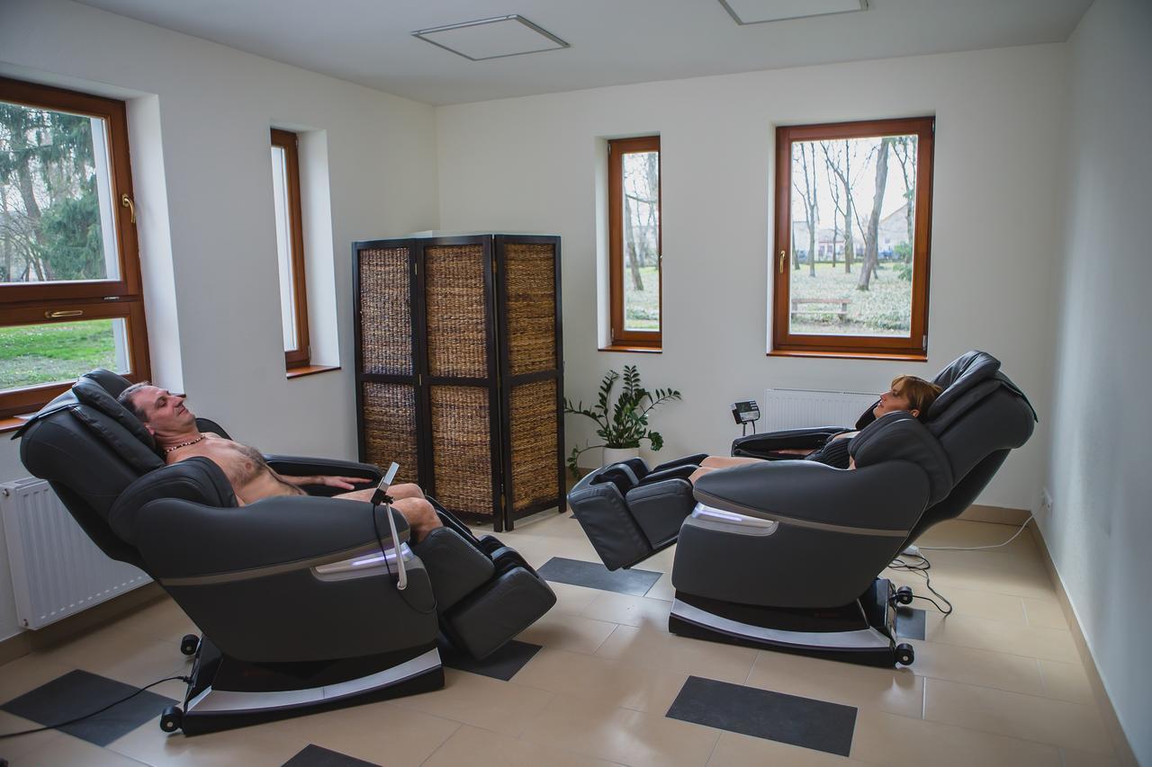 Fonix Wellness Resort Csitár Buitenkant foto
