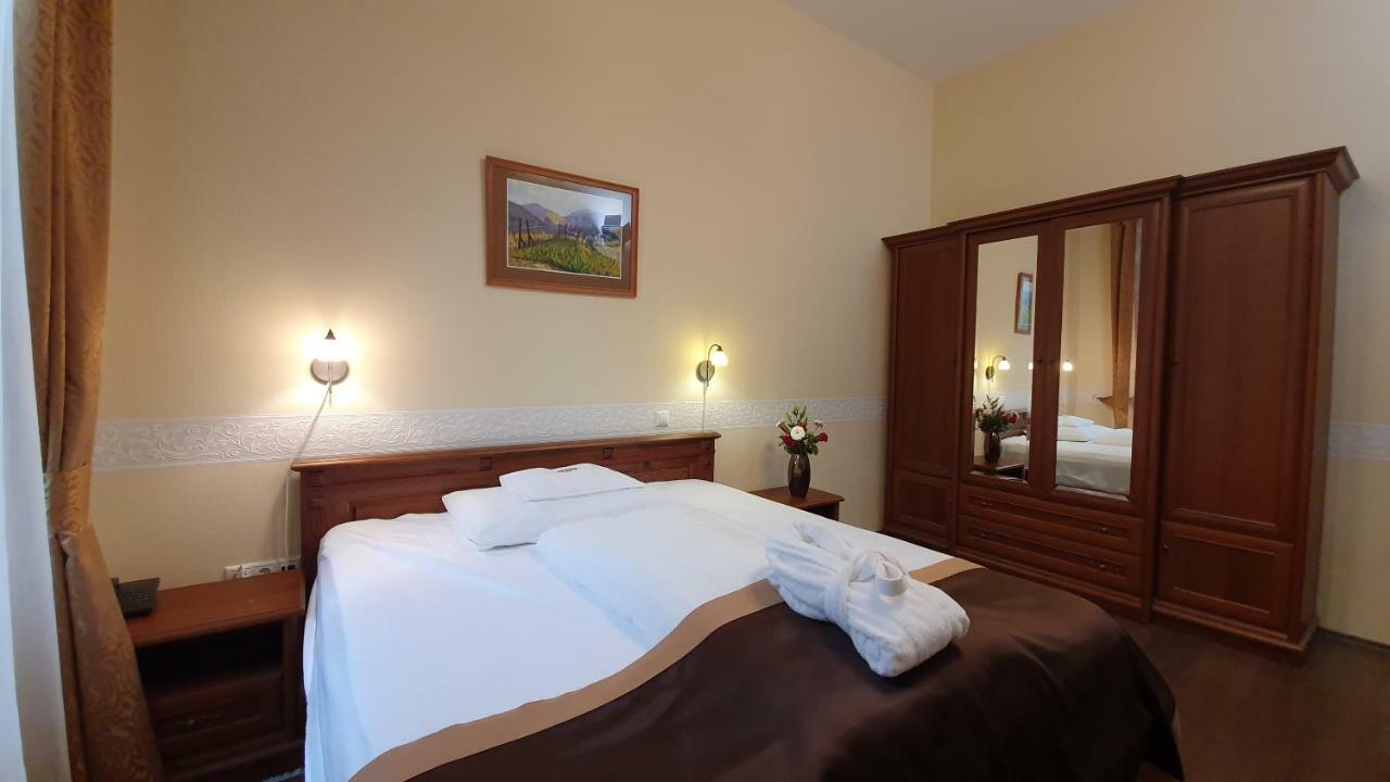 Fonix Wellness Resort Csitár Buitenkant foto