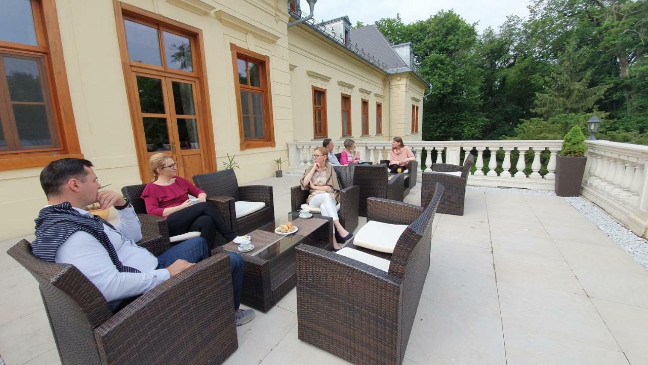 Fonix Wellness Resort Csitár Buitenkant foto