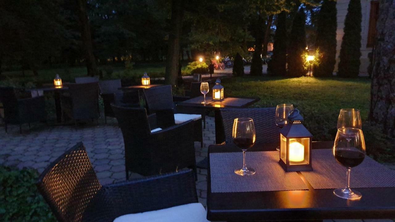 Fonix Wellness Resort Csitár Buitenkant foto
