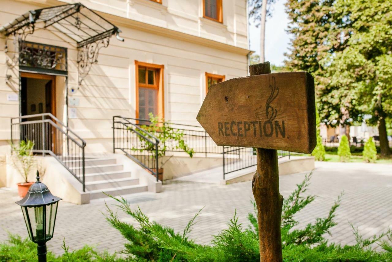 Fonix Wellness Resort Csitár Buitenkant foto
