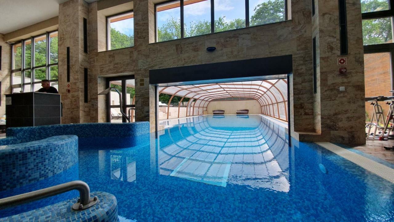 Fonix Wellness Resort Csitár Buitenkant foto