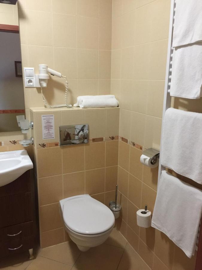Fonix Wellness Resort Csitár Buitenkant foto