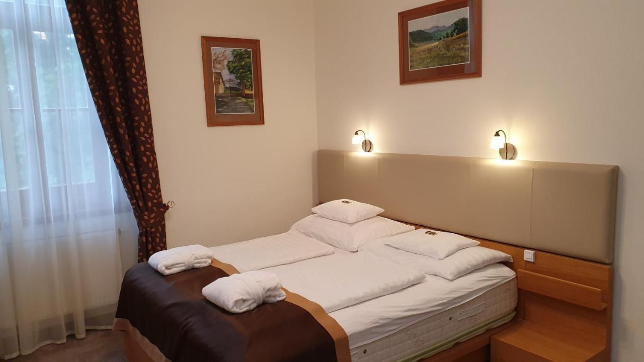 Fonix Wellness Resort Csitár Buitenkant foto